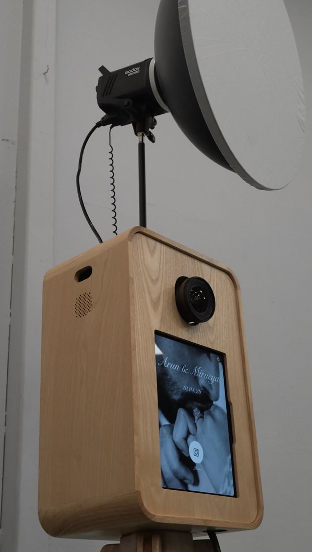The Booth66 DSLR selfie pod at an event
